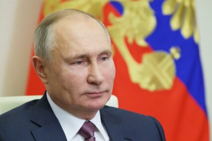 Poruka Putina: Pandemija popušta, ali nije vrijeme za opuštanje