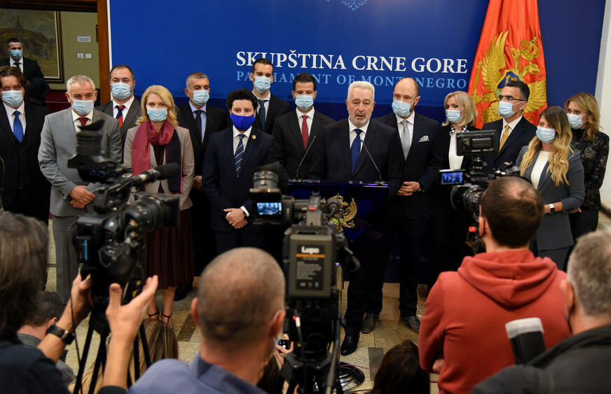 OSUMNJIČEN ZA ZLOUBPOTREBU POLOŽAJA  Crna Gora traži opoziv ambasadora Budimira Šegrta
