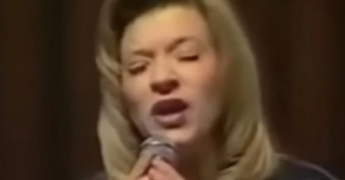 UMRLA U 42. GODINI Smrt jedne od omiljenih pjevačica bivše Jugoslavije bila je neočekivana, desio se BIZARAN DOGAĐAJ