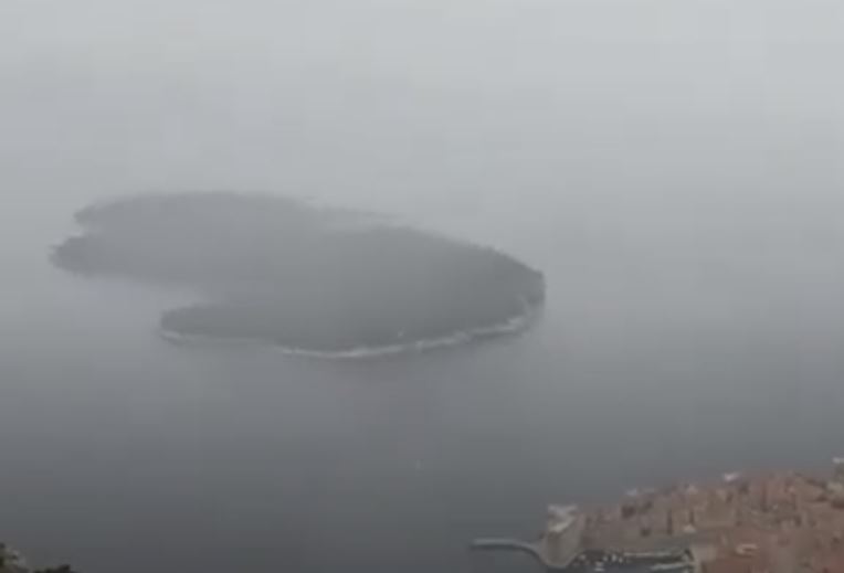 ZABIJELILA SE OSTRVA Snijeg pao i u Dubrovniku (VIDEO)