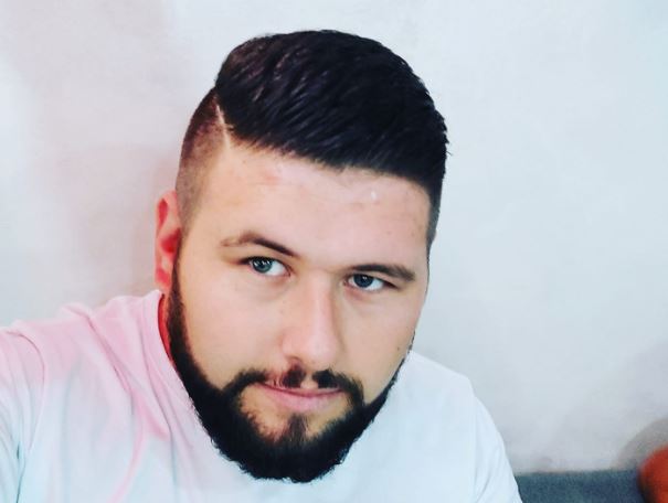 NA DRUŠTVENIM MREŽAMA PRIJATELJI SE OPRAŠTAJU OD NJEGA Ovo je mladić koji je sinoć ubijen u Velikoj Kladuši