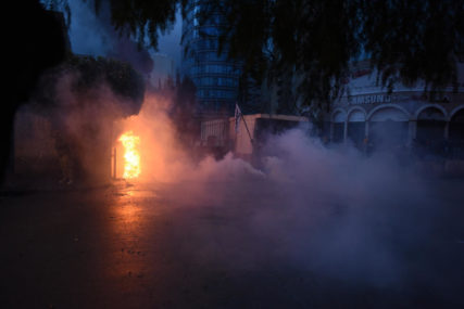 NAJMANJE 350 POVRIJEĐENIH Sukobi policije i demontranata u Libanu