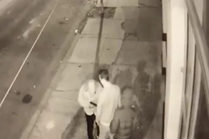 Pokušao je da pozove pomoć, ali se ranjen srušio na ulicu: Internetom kruži novi snimak ubistva Milana Lončara u Filadelfiji