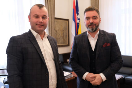 PODRŠKA JEDNOGLASNO USVOJENIM PROJEKTIMA Košarac i Grujičić o odobrenju 1,5 miliona KM Srebrenici