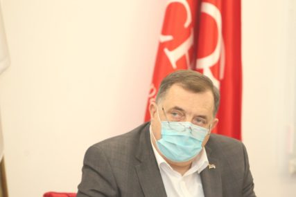 "TO JE NEMOGUĆE" Dodik tvrdi da nije smijenio Radojičića nakon izbora u Banjaluci