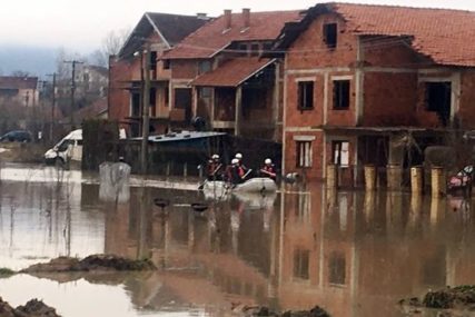 VANREDNA SITUACIJA Evakuisane 34 osobe iz poplavljenih područja u Srbiji