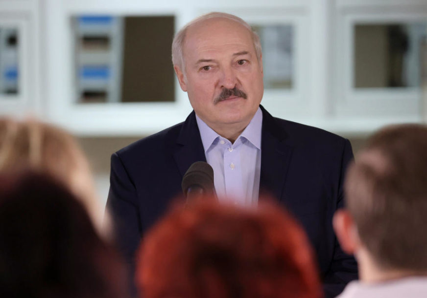 SMATRA DA SU U ISTOM TIMU Lukašenko: Moj prijatelj je Putin i vjerovatno niko drugi