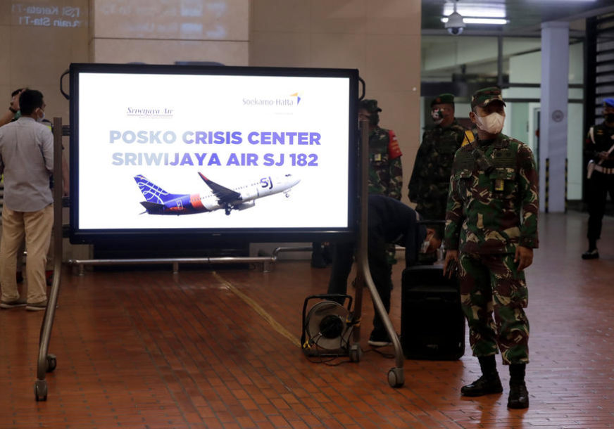 NA LETU BILO OKO 60 LJUDI Spasioci vjeruju da su pronašli lokaciju pada aviona