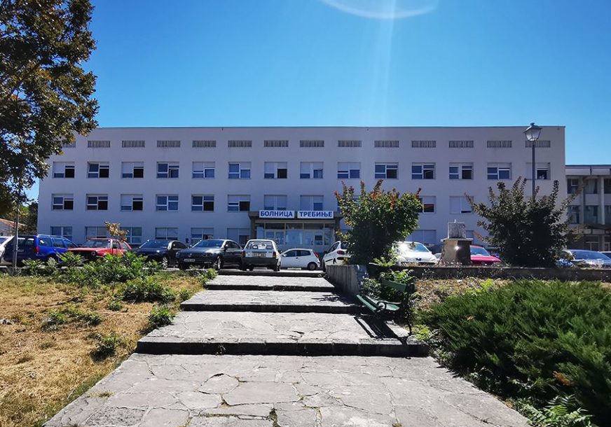 Raste broj hospitalizovanih u trebinjskoj bolnici: Najmlađi pacijent ima 27 godina