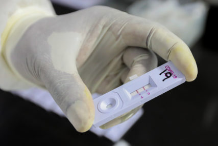 PREMINULO 15 LJUDI U Sloveniji na PCR i brzim testovima pozitivno još 1.055 osoba