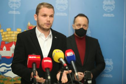 "Nadamo se da ćemo dobiti i podršku Vlade RS" Stanivuković najavio od septembra BESPLATNE UDŽBENIKE ZA OSNOVCE