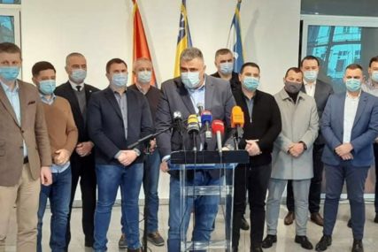 STAV KOALICIJE "DOGOVOR ZA BIJELJINU" Milovanović: Sa gradonačelnikom razgovaramo svi, nepotrebni su pojedinačni pozivi