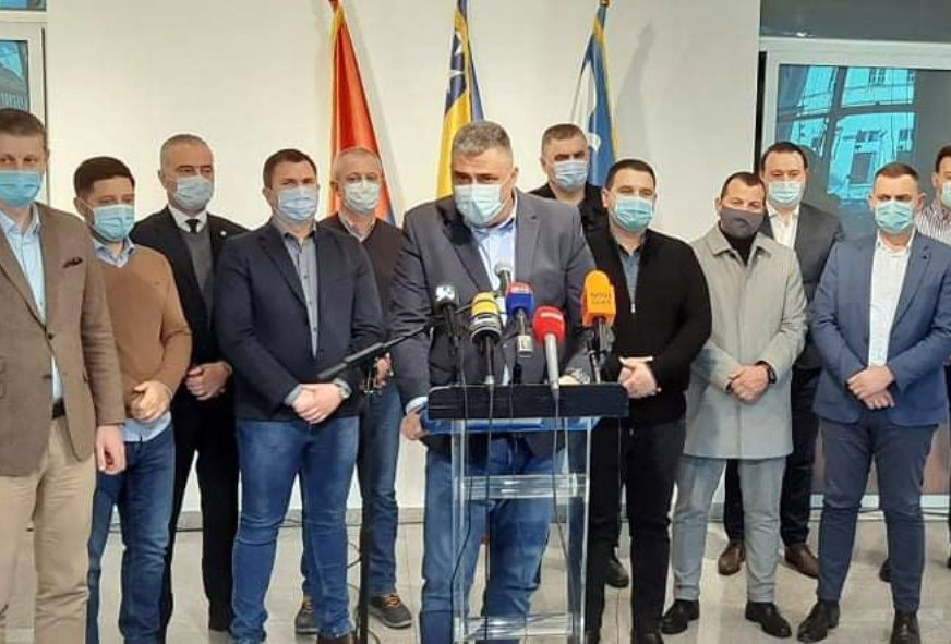 Pokret za Bijeljinu tvrdi da gradonačelnik Petrović ODBIJA SARADNJU SA KOALICIJOM