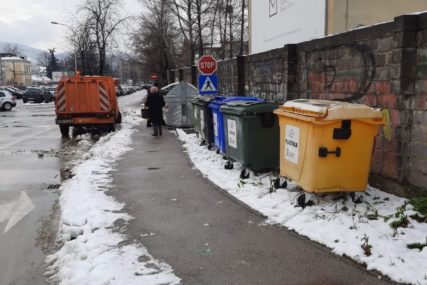 Nova naredba gradonačelnika: Premještaju se kontejneri koji smetaju pješacima u centru grada