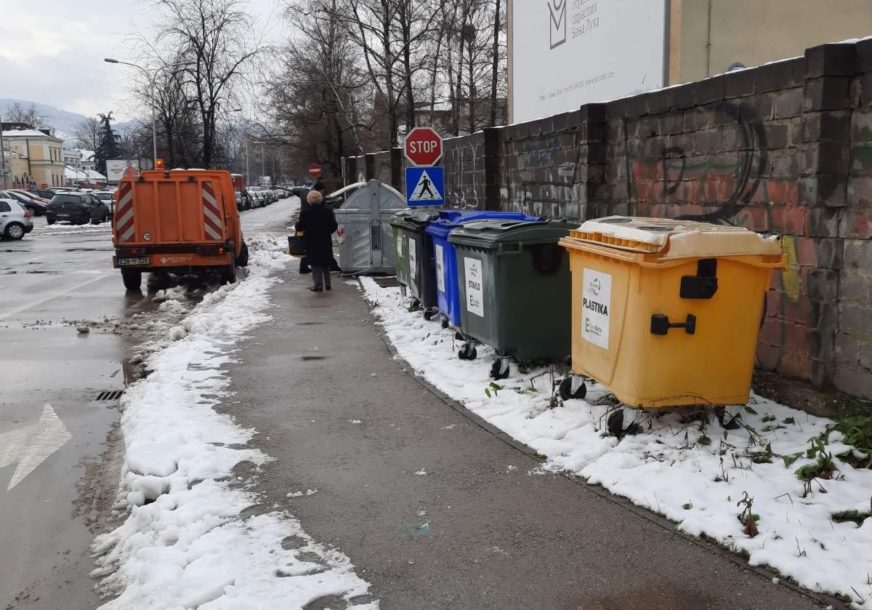 Nova naredba gradonačelnika: Premještaju se kontejneri koji smetaju pješacima u centru grada
