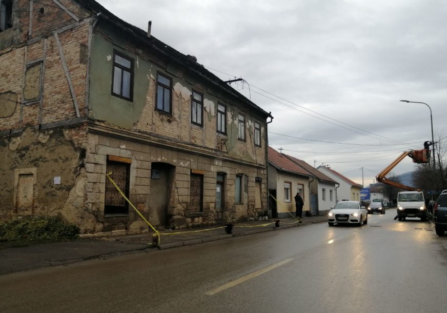 "NEOPHODNO POKAZATI HUMANOST" Pokrenuta kampanja za obnovu kuća u Kostajnici i Kozarskoj Dubici