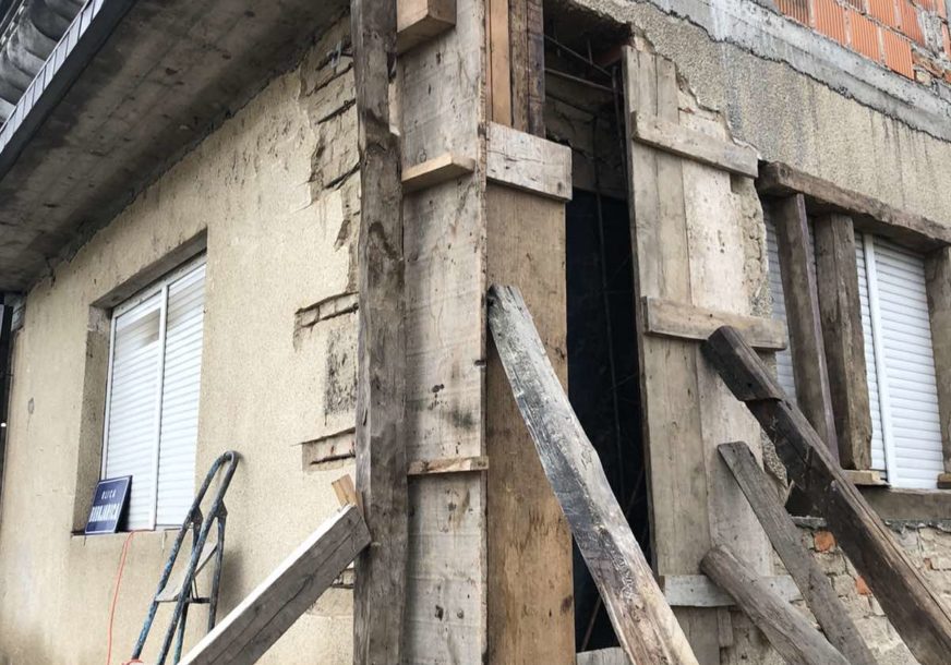 POSLJEDICE ZEMLJOTRESA U Kostajnici sedam objekata za rušenje, 135 nije bezbjedno za boravak