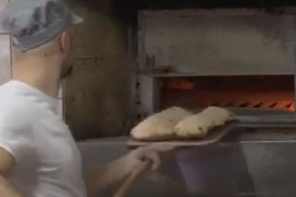 Majstori pekarskog zanata imaju POSEBNE USLOVE: Banjalučku lepinju gotovo je nemoguće napraviti kod kuće (VIDEO)