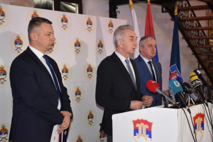 Zajednička izjava SDS, PDP i DNS "Što prije do nove većine u Narodnoj skupštini Republike Srpske"