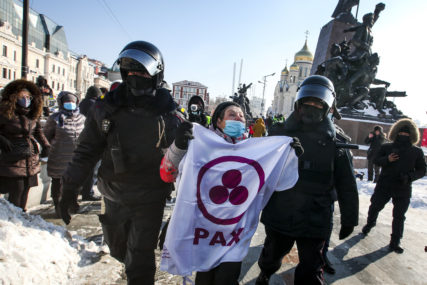 PROTESTI U RUSIJI Okupili se demonstranti na dalekom istoku, odmah uslijedilo i HAPŠENJE