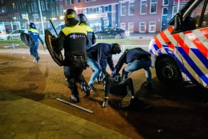Neredi u Holandiji: Građani protestuju ZBOG POLICIJSKOG ČASA, privedeno više od 150 ljudi