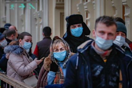 Broj zaraženih virusom korona u padu: U Francuskoj male šanse da se izbjegne treće zaključavanje