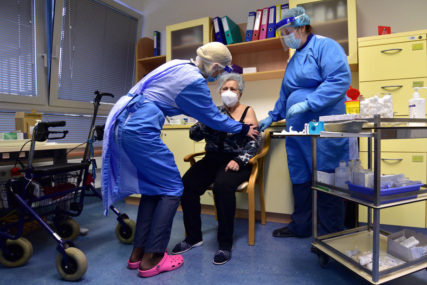 Još 353 osobe zaražene u Sloveniji: Od posljedica korona virusa preminulo 19 pacijenata