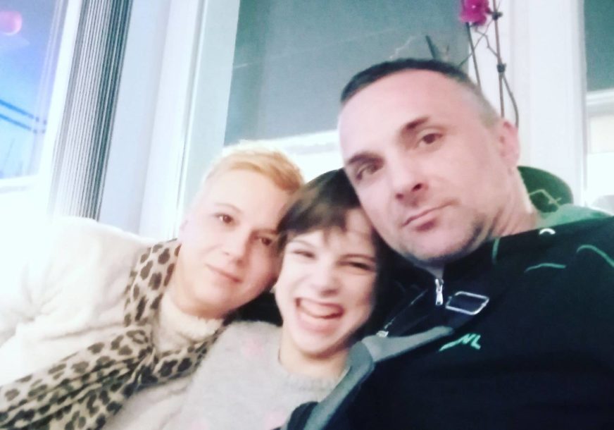 BRAVO, TEODORA! Djevojčica koja je ustala protiv diskriminacije dobitnica SVETOSAVSKE NAGRADE
