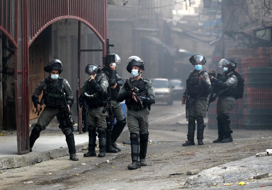 ZBOG EPIDEMIOLOŠKIH MJERA Sukob demonstranata i policije u Izraelu