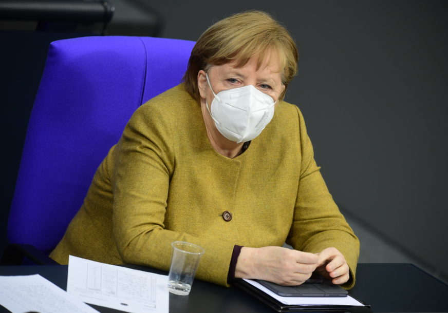 "ZVONO ZA BUĐENJE" U stranci Angele Merkel šok i panika nakon fijaska na izborima