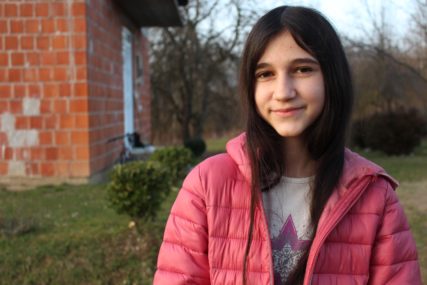 Srpskainfo u kući djevojčice o kojoj svi pričaju: Slava zbog uloge DARE IZ JASENOVCA ni najmanje nije promijenila Biljanu (FOTO)
