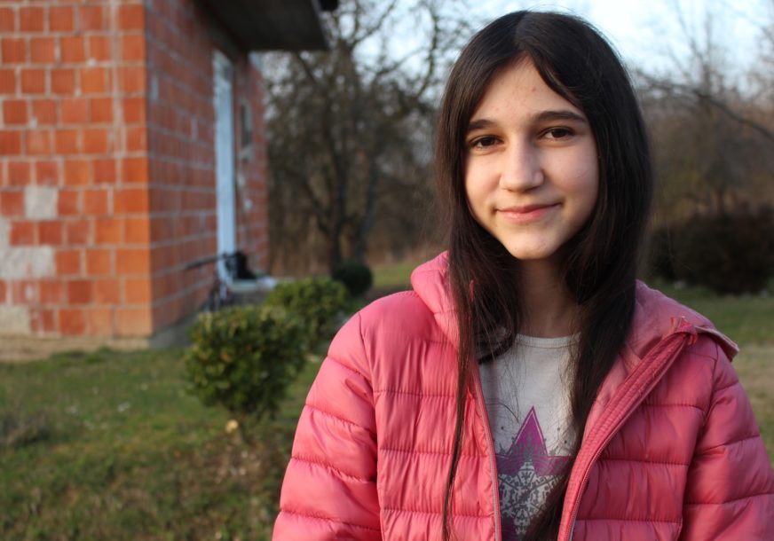 Srpskainfo u kući djevojčice o kojoj svi pričaju: Slava zbog uloge DARE IZ JASENOVCA ni najmanje nije promijenila Biljanu (FOTO)
