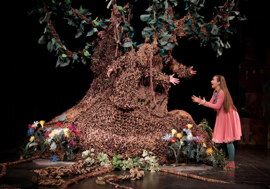 PREMIJERA PREDSTAVE "Djevojčica i drvo" danas u Dječijem pozorištu RS