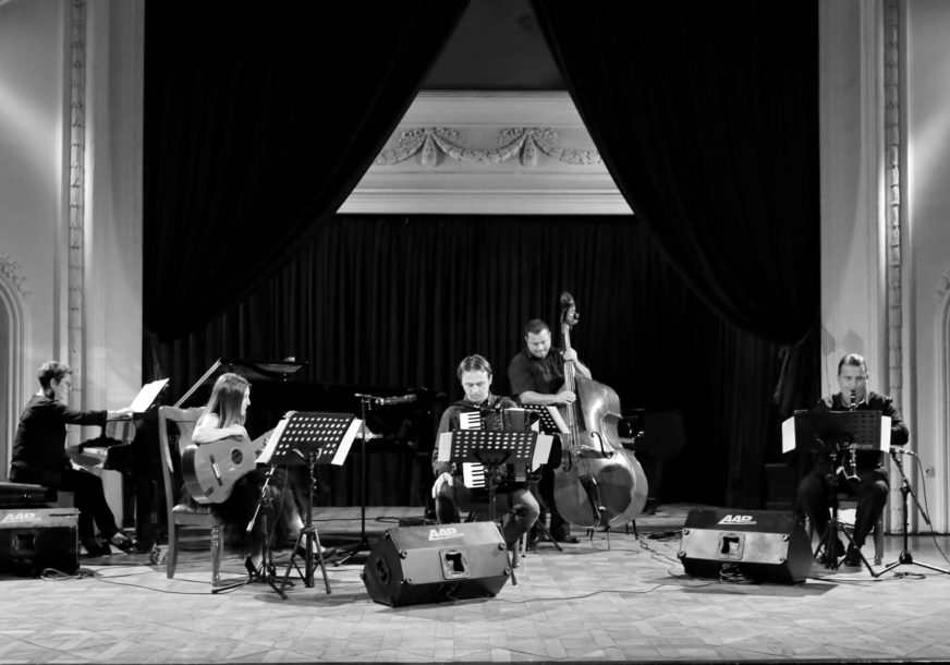 PUBLIKA ODUŠEVLJENA Održan koncert ansambla „Libertango nuovo“ u Banskom dvoru