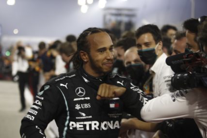 PRODUŽENA SARADNJA Hamilton u Mercedesu još najmanje godinu dana