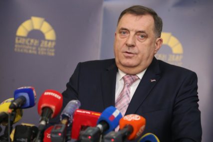 "TO SE NEĆE DESITI" Dodik istakao da griješe oni koji misle da će Bajden "parkirati u BiH" svoje ljude da sređuju stanje