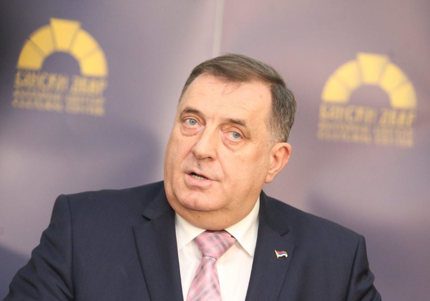 "DONESEN U TEŠKA VREMENA" Dodik poručuje da je Ustav odraz želje za nezavisnom Republikom Srpskom