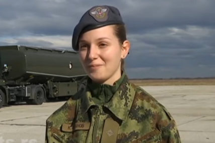 OČEVIM STOPAMA Nataša je kćerka pilota koji je prvi poletjeo da brani nebo od NATO agresora, a danas radi na vojnom aerodromu