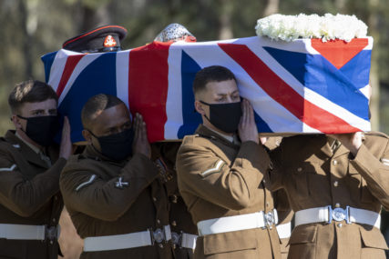Britanija se oprostila od kapetana Toma: Sahranjen veteran koji je prikupio MILIONE FUNTI tokom pandemije