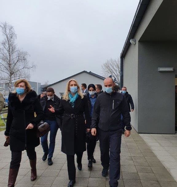 "Solidarisali smo se sa stradalima": Cvijanovićeva u Hrvatskoj posjetila područja pogođena zemljotresom (FOTO)