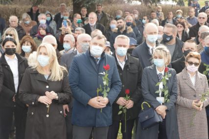ZLOČIN U DRAKULIĆU Dodik: Žal za stradalima neće prestati vijekovima