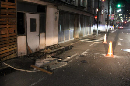 NA DESETINE POVRIJEĐENIH Skoro milion domaćinstava bez struje nakon zemljotresa u Japanu