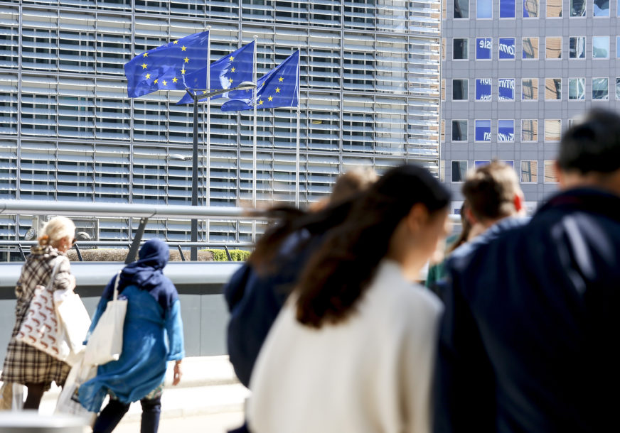 SVI IŠČEKUJU GOVOR LAGARDOVE Pad akcija u Evropi ugušio optimizam za ekonomski oporavak