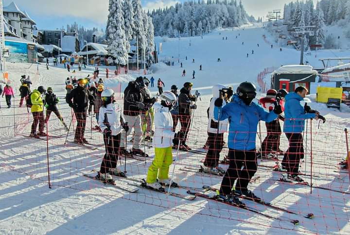 POPUNJENI SMJEŠTAJNI KAPACITETI Ljevnaić: “Jahorinu” do sada posjetilo 150.000 skijaša