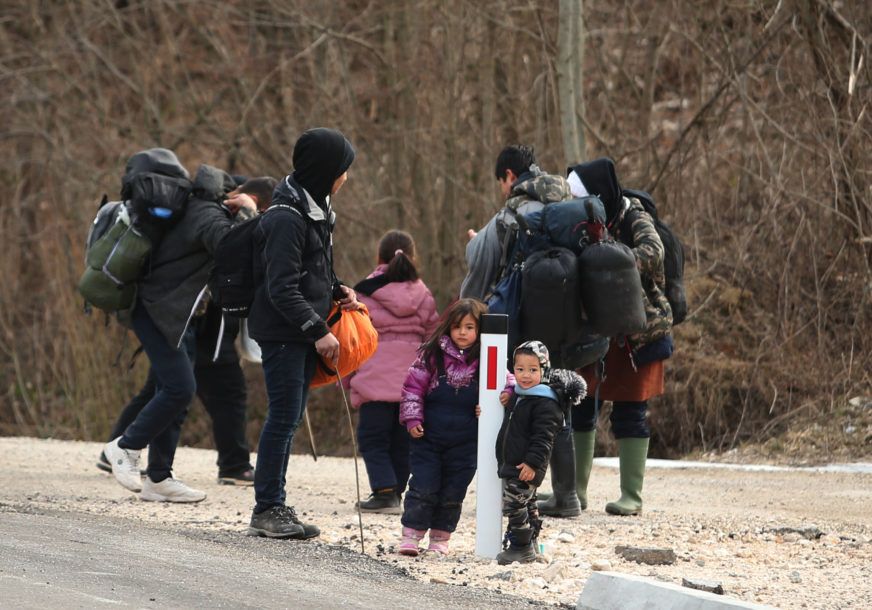 Misija UN u BiH: Potrebna hitna akcija protiv nasilnog vraćanja migranata duž granice sa Hrvatskom