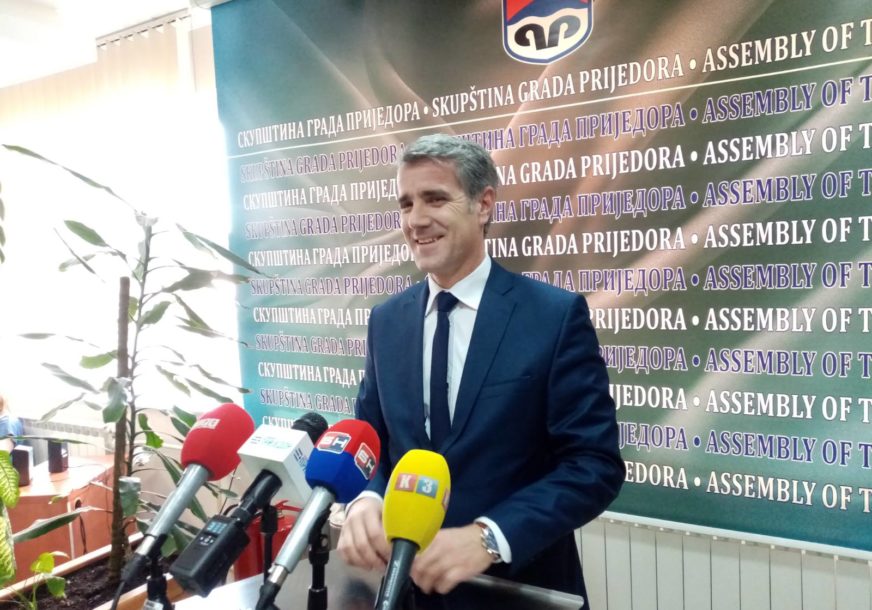 Duratović tvrdi da Prijedorčani ne znaju ćirilicu: Predsjednik Skupštine grada o lokalnim novinama