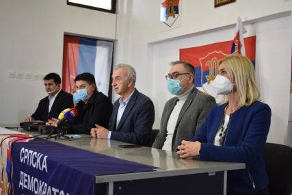 ZBOG "ŠUROVANJA" SA SNSD Predsjedništvo SDS isključilo Željka Babića iz stranke
