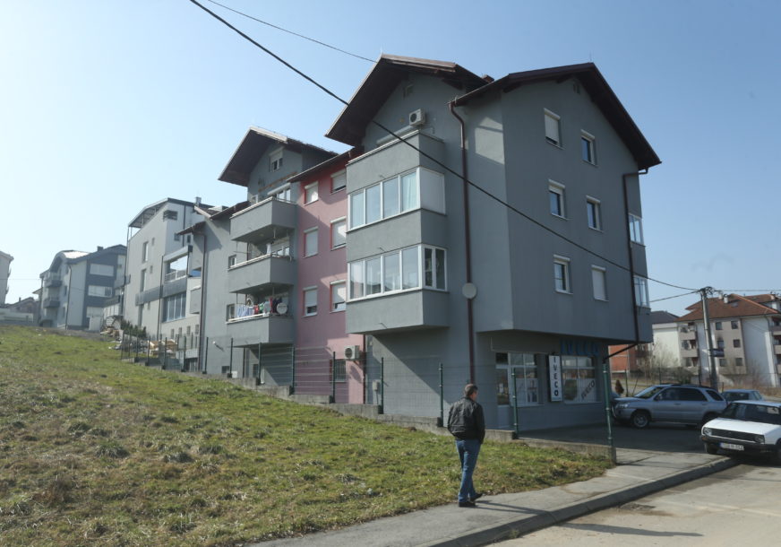 Haos na tržištu nekretnina u Srpskoj: Prodaju stanove u ILEGALNIM ZGRADAMA i na tuđoj zemlji