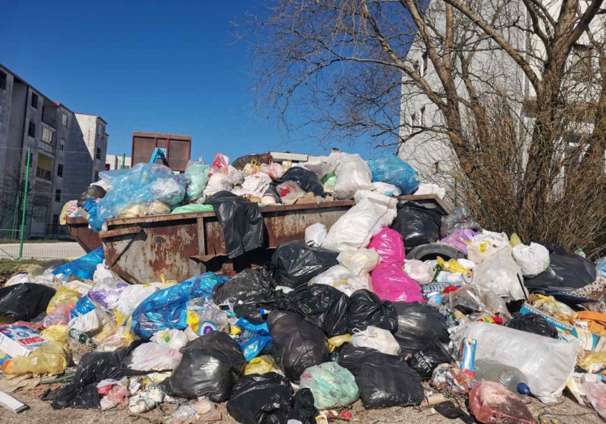Postignut dogovor: Bilećki komunalci ponovo odvoze smeće