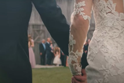 Narodno vjerovanje otkriva kada ćete se udati: Ovaj trik su praktikovale naše bake (VIDEO)